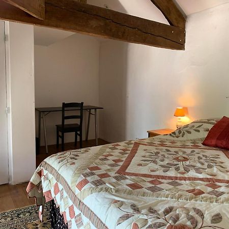 Townhouse 26 Chambres D'Hotes Civray Hotel Экстерьер фото