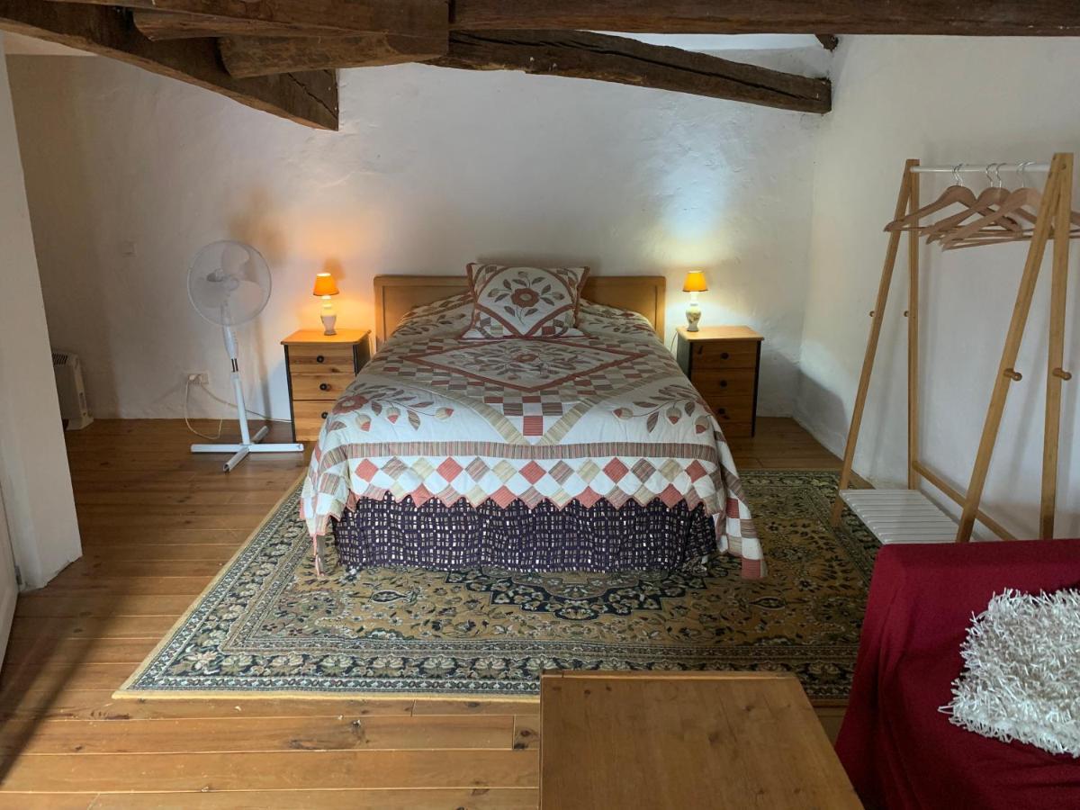 Townhouse 26 Chambres D'Hotes Civray Hotel Экстерьер фото